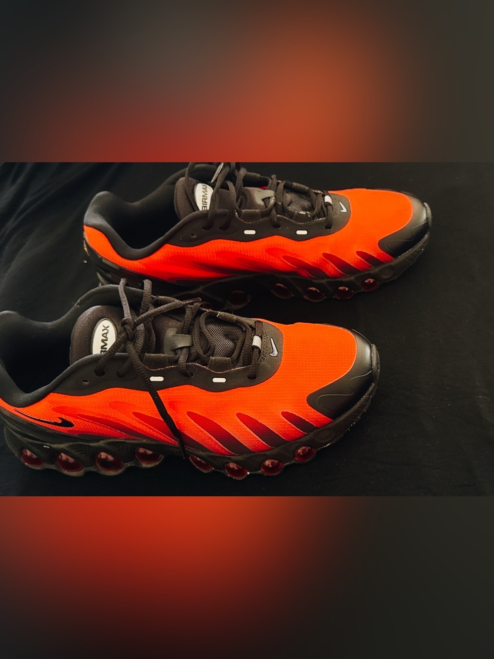 NWOB Nike Orange and Black Men's Running Sneakers